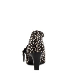MONIESZ SU BLACK LEOPARD PONY