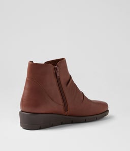 MARCEI SU COGNAC LEATHER