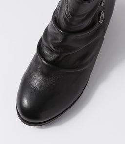 CERINAS SU BLACK LEATHER