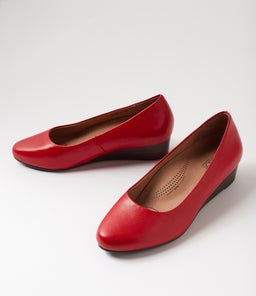 GRACIES SU RED LEATHER