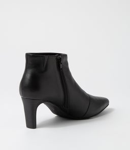 NORMAL SU BLACK LEATHER