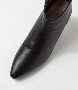 NORMAL SU BLACK LEATHER