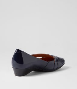 RESTING SU NAVY PATENT LEATHER