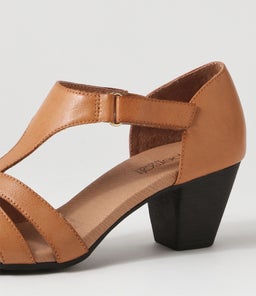INCAH SU DK TAN LEATHER