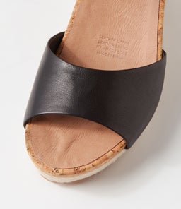 COUSIN SU BLACK LEATHER