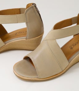 PLAYA SU LT TAUPE LEATHER