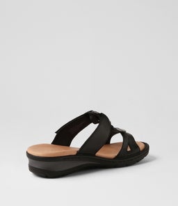 BESTIE SU BLACK BLACK SOLE LEATHER