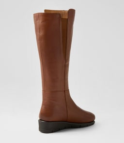 MAKES SU COGNAC LEATHER