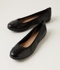 HALLIES SU BLACK LEATHER