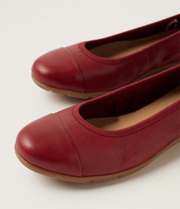 HALLIES SU CHERRY LEATHER