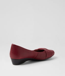 REVERSE SU CHERRY LEATHER
