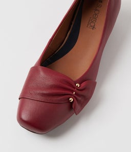 REVERSE SU CHERRY LEATHER