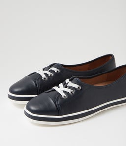 AUGUSTS SU NAVY LEATHER