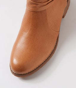 HEY SU DK TAN LEATHER