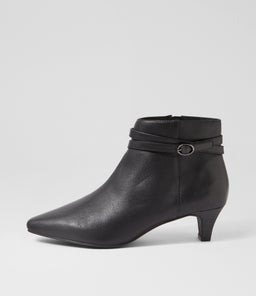 LABRYNE SU BLACK LEATHER