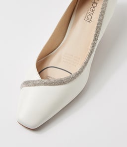 TASTIN SU WHITE LEATHER