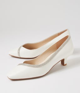 TASTIN SU WHITE LEATHER