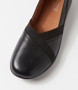 FOCUSS SU BLACK LEATHER