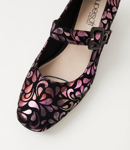 BETHANYS SU ROSE PETAL SUEDE
