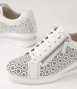 RAIS SU WHITE LEATHER