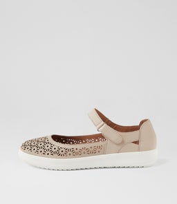 ZELINDA SU ALMOND LEATHER