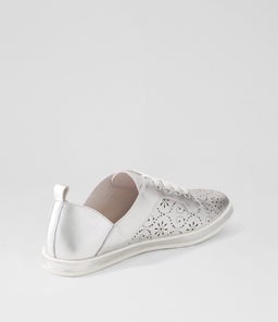 ALEXIS SU SILVER LEATHER