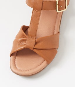 BASTRO SU DK TAN GUM SOLE LEATHER