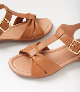 BASTRO SU DK TAN GUM SOLE LEATHER