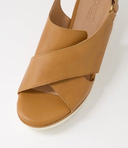 DENKIE SU DK TAN LEATHER