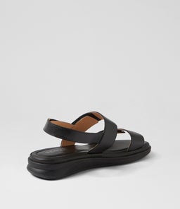 DARI SU BLACK BLACK SOLE LEATHER