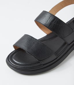 DARI SU BLACK BLACK SOLE LEATHER