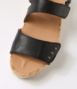 CARRIES SU BLACK LEATHER