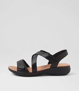 MOMENTUM SU BLACK BLACK SOLE LEATHER