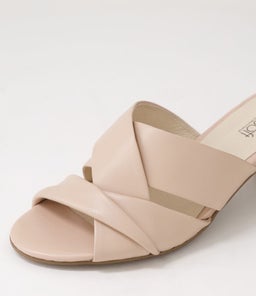 CAROLINES SU NUDE LEATHER