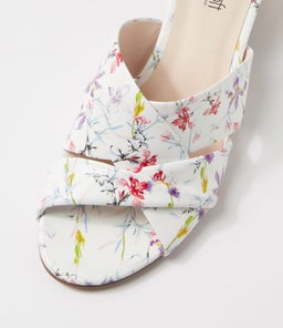 CAROLINES SU WHITE ORCHID NATURAL HEEL LEATHER