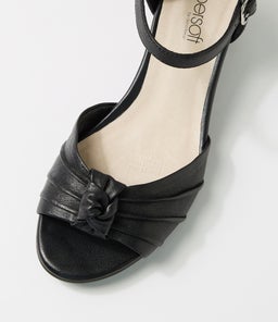 CORRIN SU BLACK LEATHER