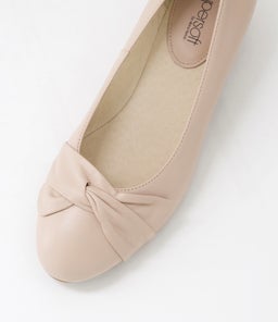 DELANAY SU NUDE NATURAL HEEL LEATHER