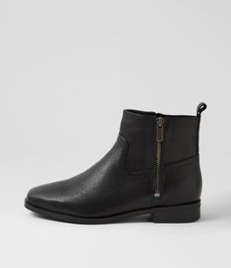 KARLI SU BLACK LEATHER