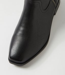 KARLI SU BLACK LEATHER