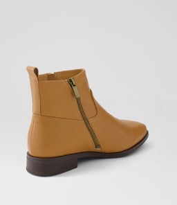 KARLI SU DK TAN LEATHER