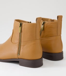 KARLI SU DK TAN LEATHER