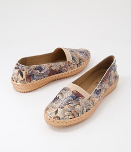 WINIE SU PASTEL MEADOW EMBOSSED LEATHER