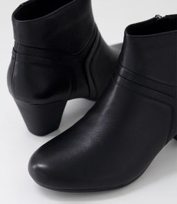 FAYIE SU BLACK LEATHER