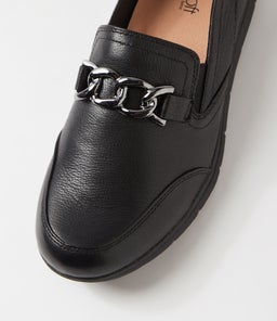 DALIAH SU BLACK LEATHER