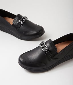 DALIAH SU BLACK LEATHER