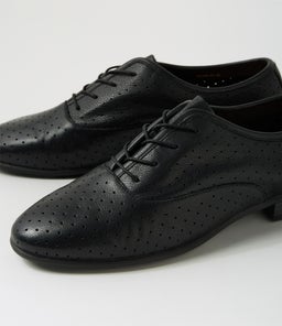 PAVINA SU BLACK LEATHER