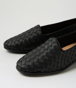 PADMAS SU BLACK WEAVE LEATHER