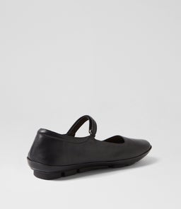 VALUABLE SU BLACK LEATHER
