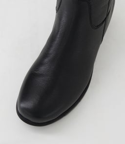 MARTINIS SU BLACK LEATHER