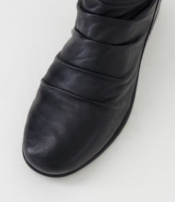 MAGNIFIC SU BLACK LEATHER